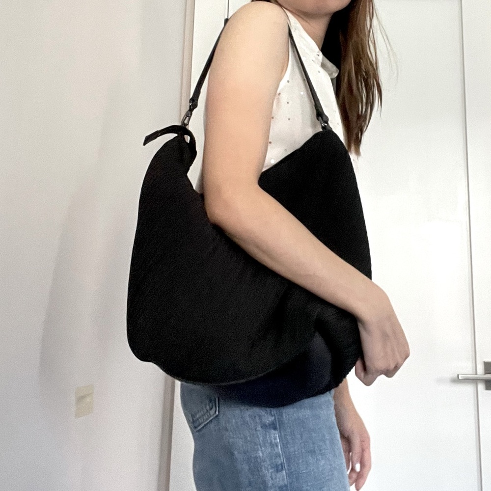 PLEATS PLEASE Issey Miyaki shoulder/ tote hobo bag - Black